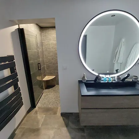 Les Abeilles Du Mont D'or Casa de Férias