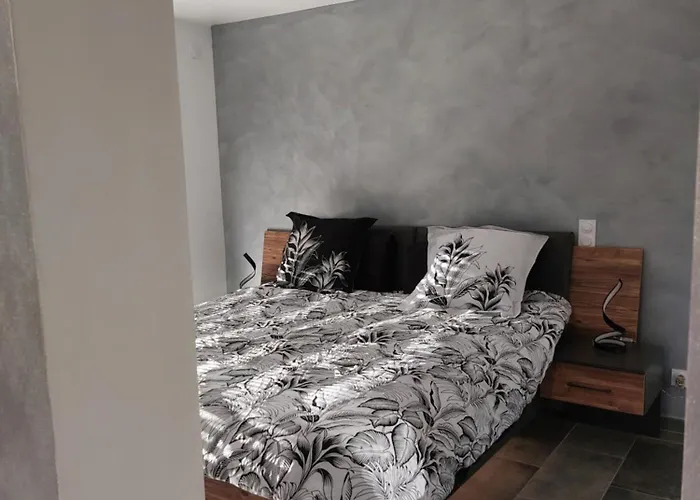 Les Abeilles Du Mont D'or Hébergement de vacances Manosque